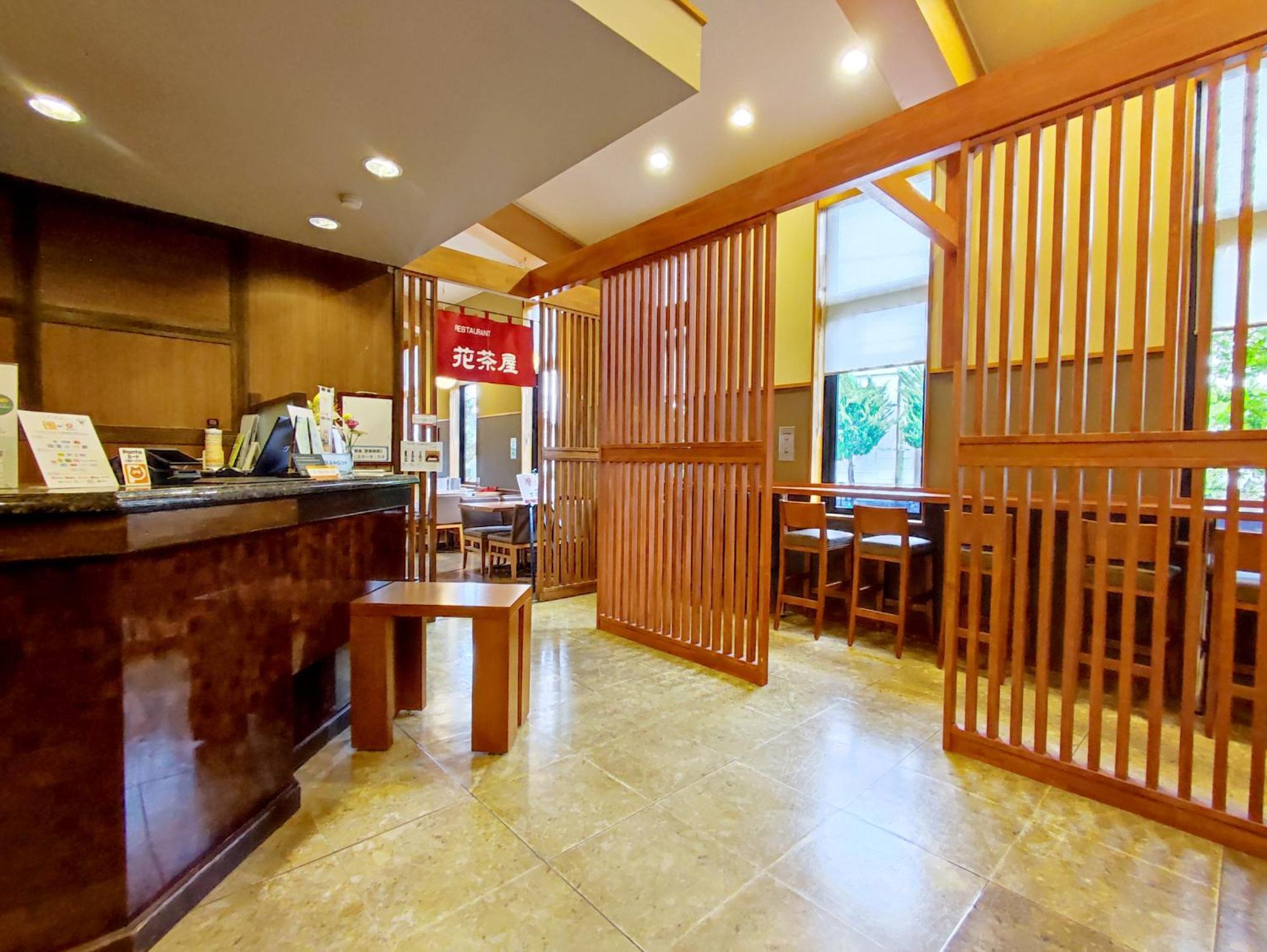 Hotel Route-Inn Court Azumino Toyoshina Ekiminami Екстер'єр фото